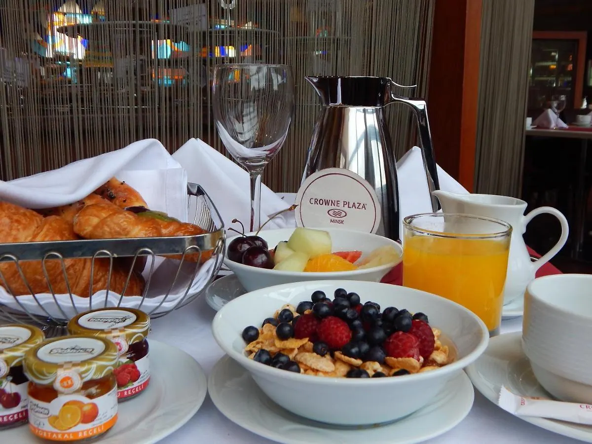 Отель Crowne Plaza Минск 5*,  Беларусь