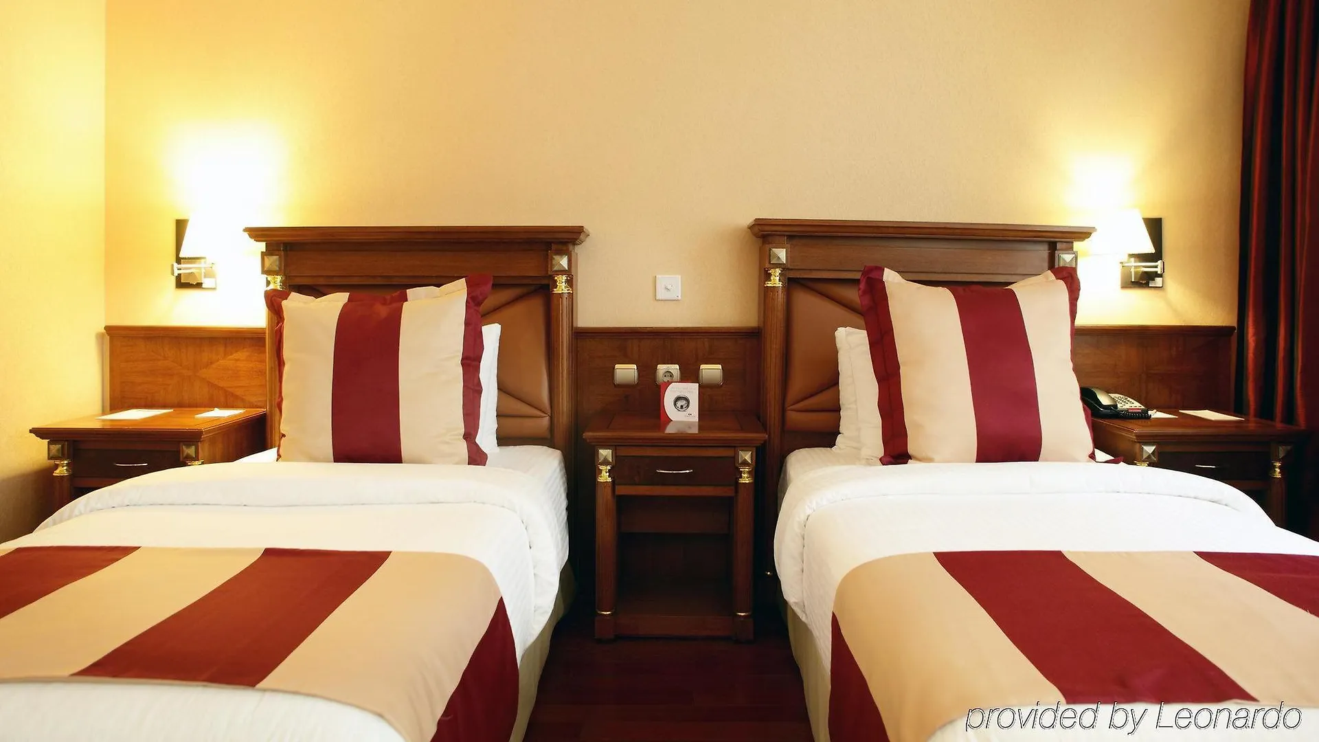 Отель Crowne Plaza Минск 5*,  Беларусь