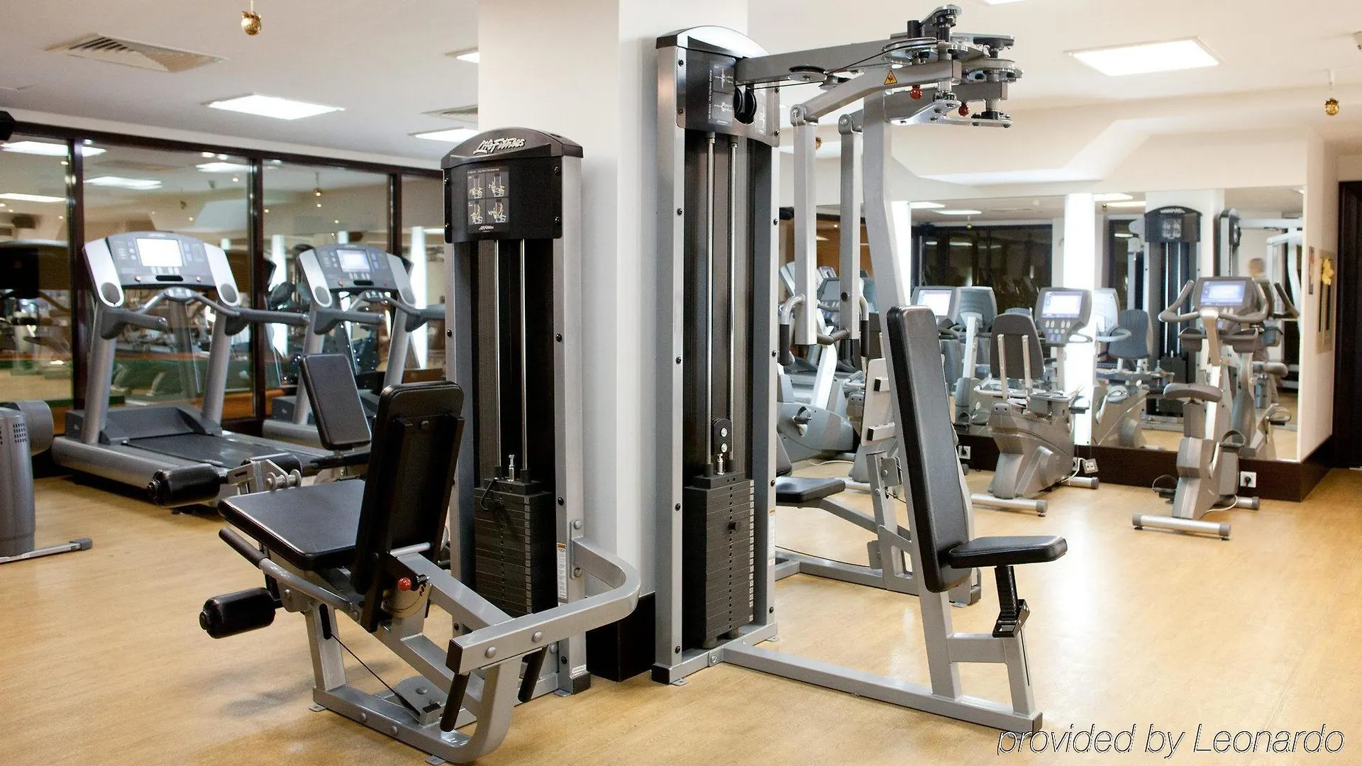 Отель Crowne Plaza Минск