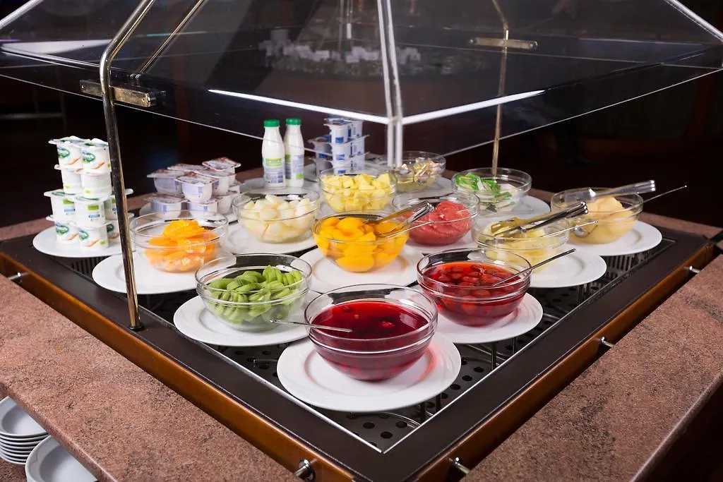 Отель Crowne Plaza Минск